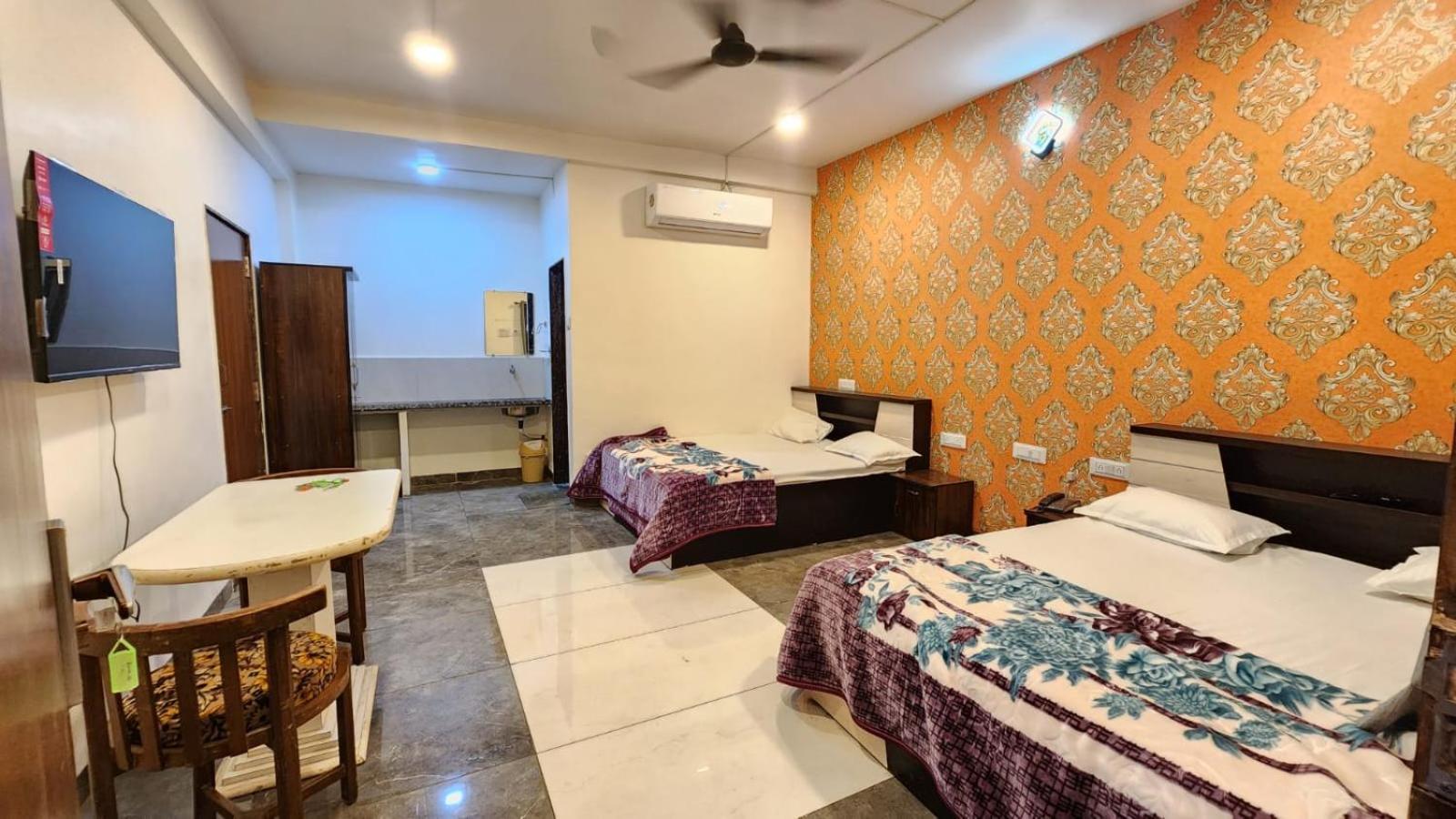 Bombay Darbar Hotel Simrol Luaran gambar